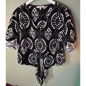 Free Generation Tie Front Black White Embroidered Eyelet Cotton Top Size Large